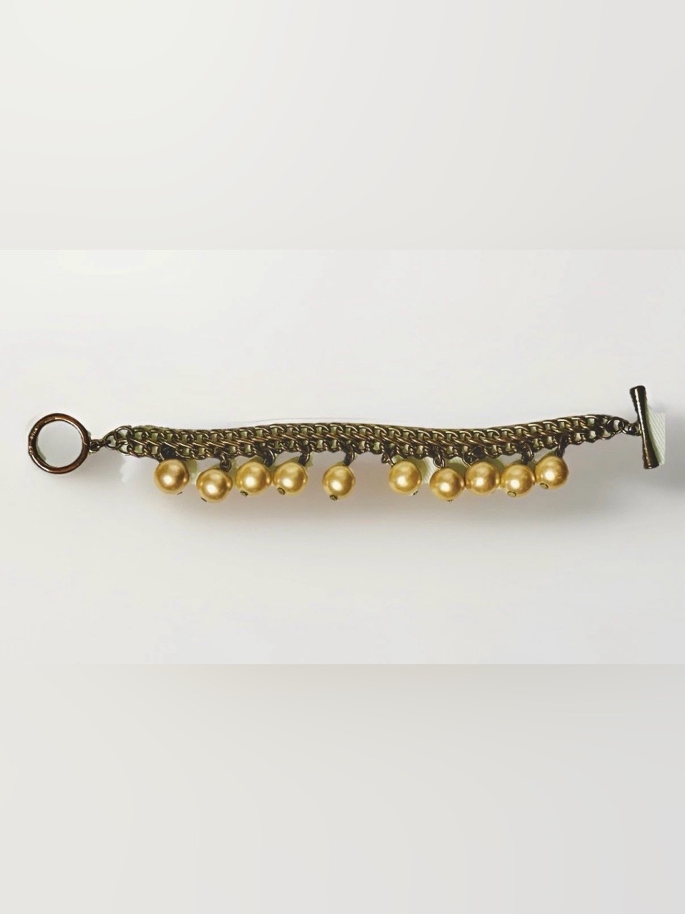 Vintage AVON Goldtone Bracelet Champagne Faux Pearl Dangle with Toggle Clasp 7" - Picture 2 of 3